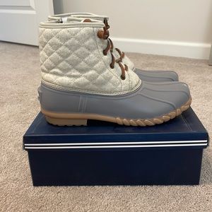 Like new Nautica duck boots